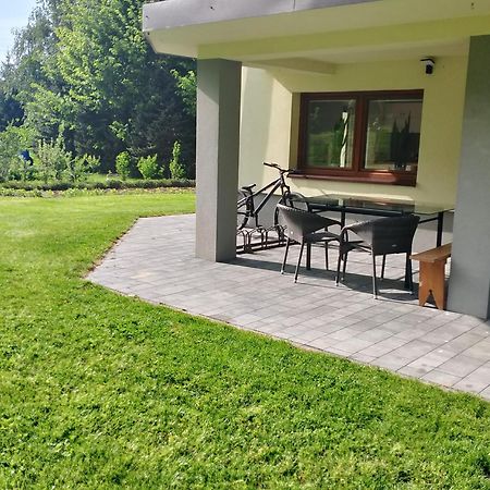 Apartament Z Ogrodem I Przemyśl Dış mekan fotoğraf